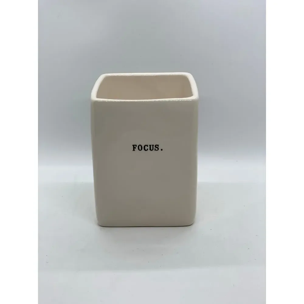 Rae Dunn Pen holder- FOCUS